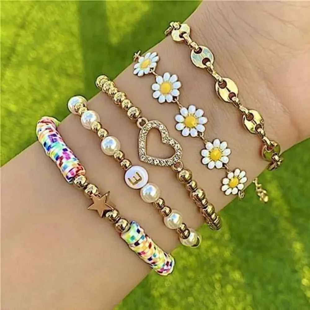 Summer Vibes Boho Daisy & Pearl Gold Tone 5 Piece Bracelet Stack Heart Charm Set